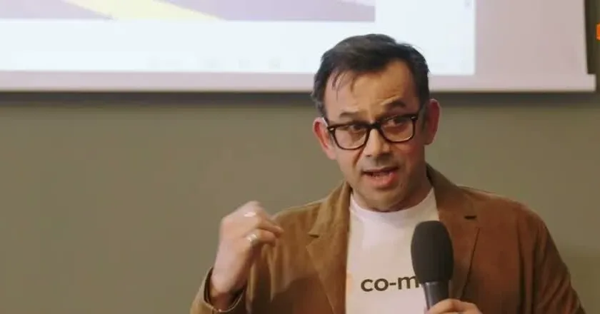 Levent Akyil of co-mind.ai presenting at SambaHouse Berlin